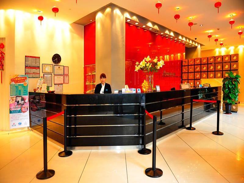 Jinjiang Inn Guangzhou Haizhu Jiangtai Road Subway Station Екстер'єр фото
